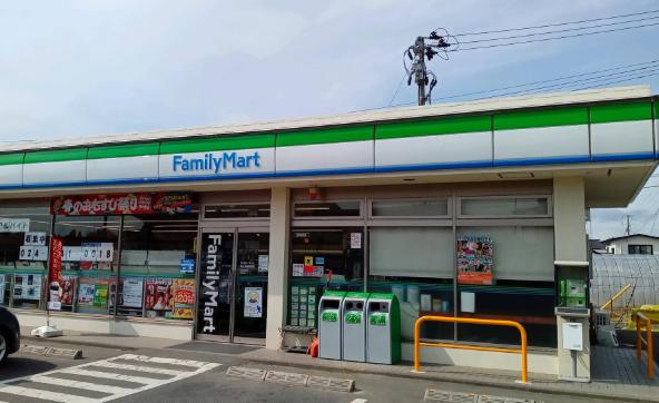 コンビニ　ファミリーマート郡山金屋平舘店（コンビニ）まで633m