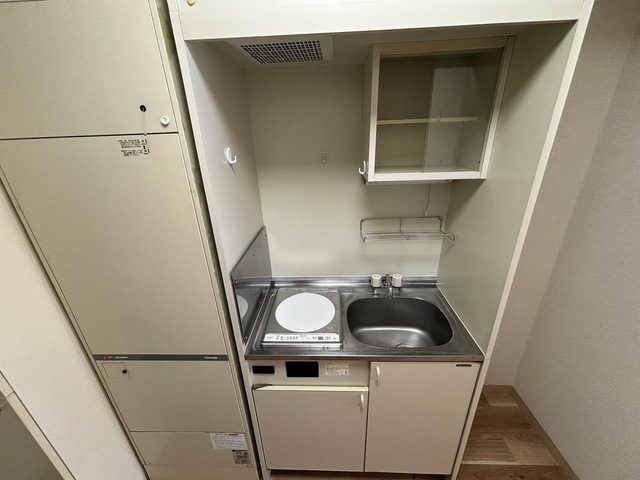 キッチン　別部屋参考写真です