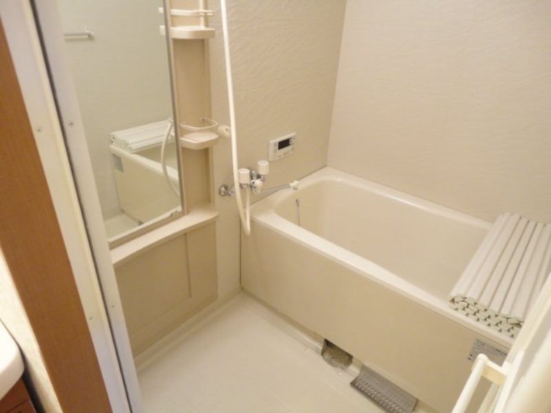 バス・シャワールーム　図面と現状に相違がある場合には現状を優先