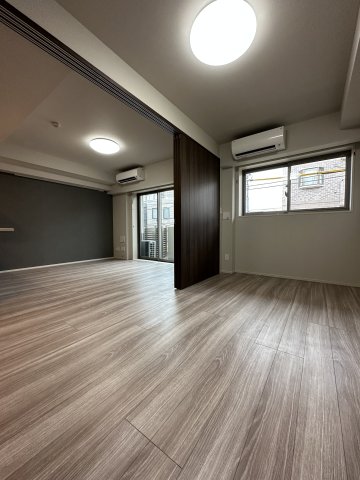 居室・リビング　居間です