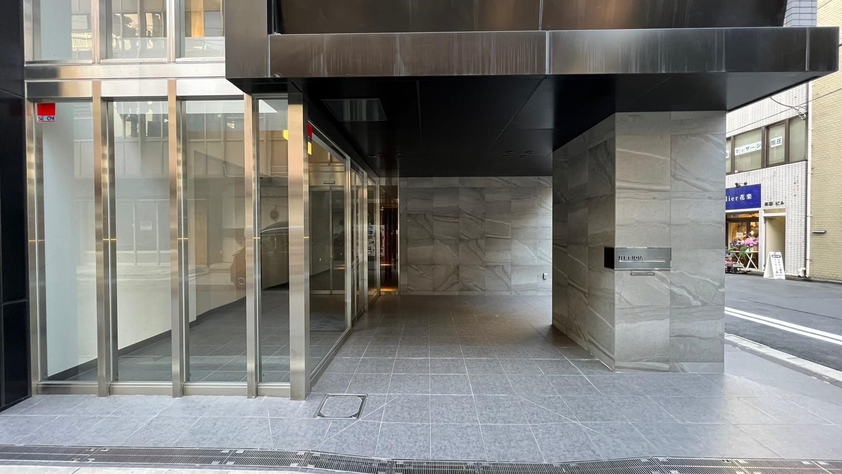 エントランス　エントランス