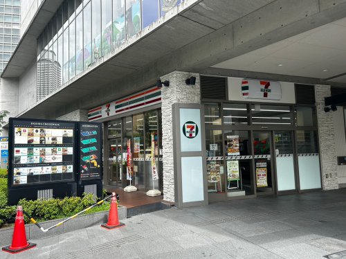 コンビニ　セブンイレブン 堂島クロスウォーク店（コンビニ）まで187m