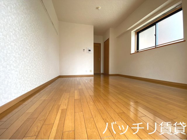 居室・リビング　同型タイプのイメージ画像。現況を優先いたします。