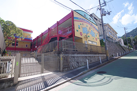幼稚園・保育園　鶴甲幼稚園（幼稚園・保育園）まで916m