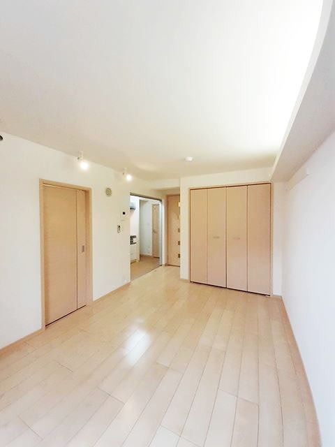 居室・リビング　エアコン完備のお部屋です。