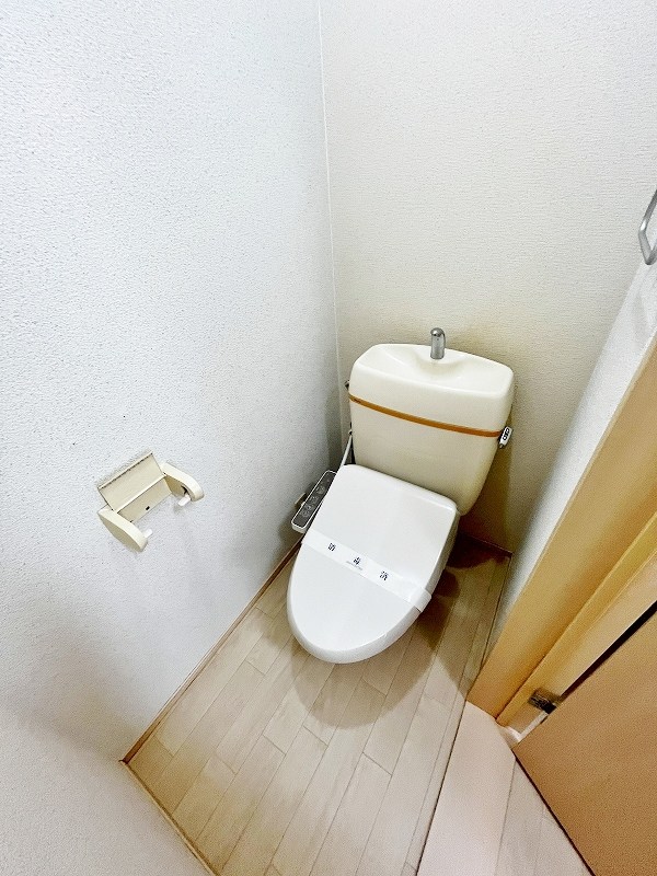 トイレ　★温水洗浄便座トイレ★