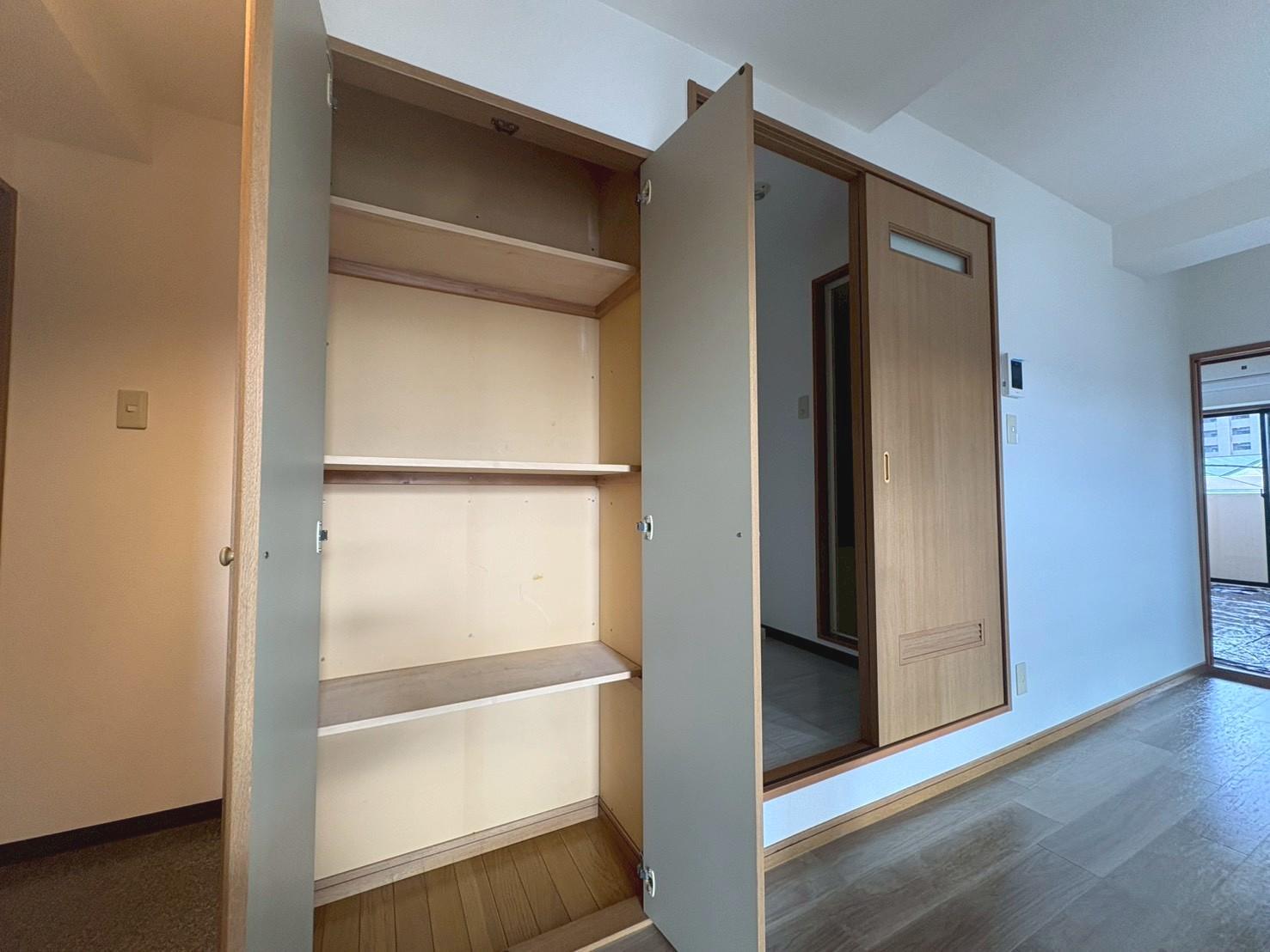 収納　LDKにも収納が付いています