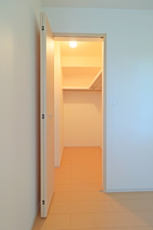 収納　図面と現状に相違がある場合には現状を優先