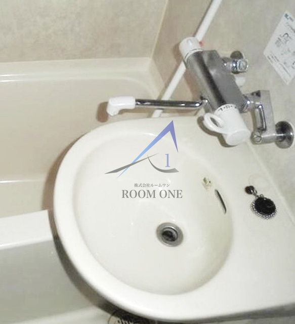 洗面設備　洗面台です。