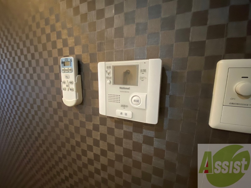 セキュリティ　ＴＶモニター付インターホンです。来客者の顔が見えるので安心！