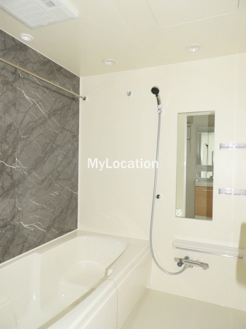 バス・シャワールーム　☆リラックスできるお風呂空間です☆