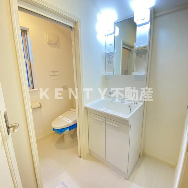 洗面設備　コンパクトで使いやすい洗面所