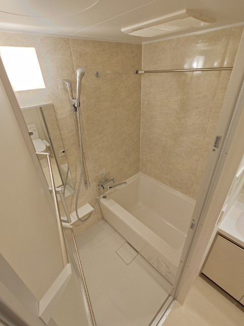 バス・シャワールーム　同タイプ