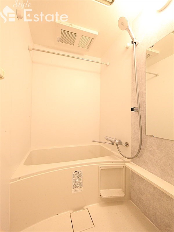 バス・シャワールーム　バスルーム