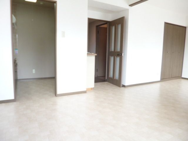 居室・リビング　★お問い合わせはタウンハウジング中央林間店まで★