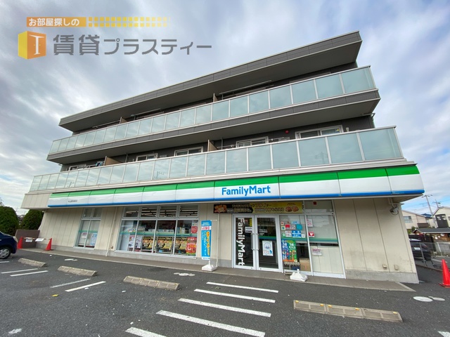 建物外観　遮るものは何もなし。あの季節には歓声が風に乗って聞こえるかも