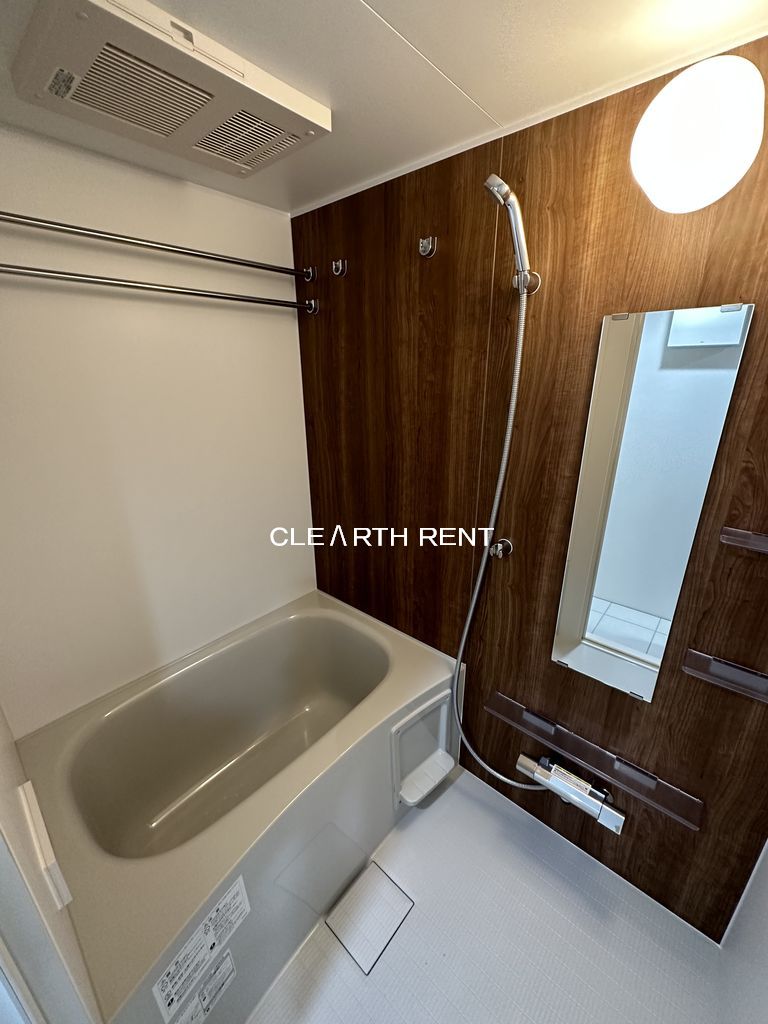 バス・シャワールーム　同タイプ別住戸写真となります。現況と異なる場合がございます。