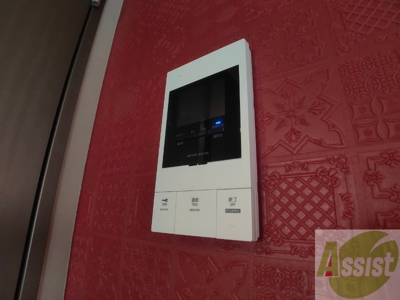 セキュリティ　ＴＶモニター付インターホンです。来客者の顔が見えるので安心！