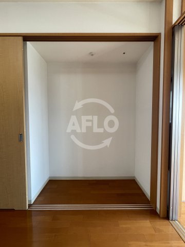 収納　LaDouceur江坂　クローゼット