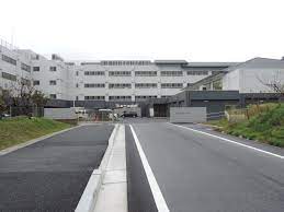 小学校　湖南市立石部小学校（小学校）まで633m