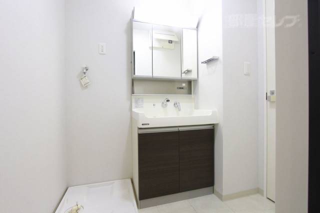 洗面設備　※８０２号室室内参照