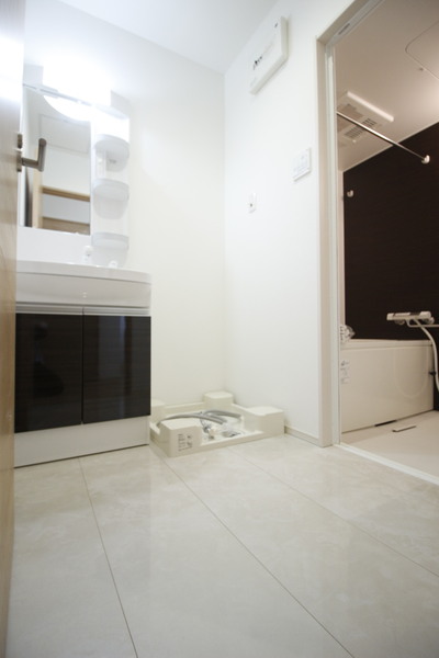 洗面設備　忙しい朝には欠かせない洗面所です