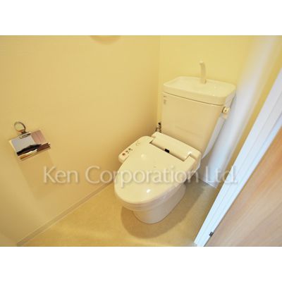 トイレ　同タイプ16階のお部屋を撮影。仕様が異なることがあります。