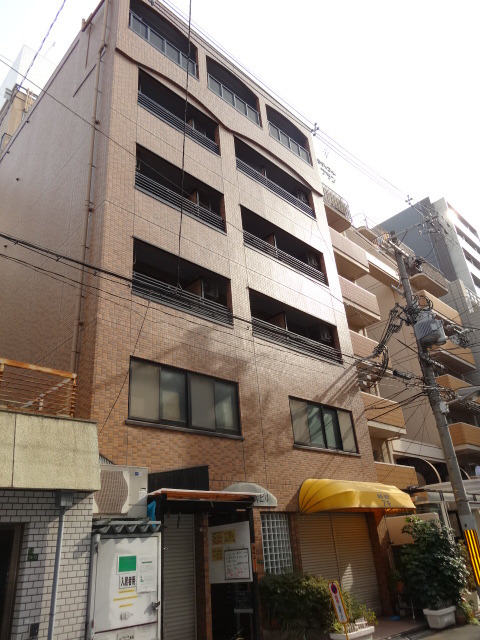 建物外観　落ち着いた雰囲気の外観です