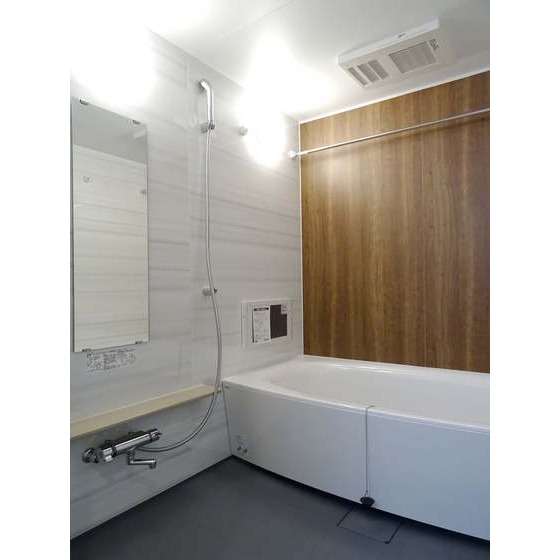 バス・シャワールーム　追炊き機能、浴室テレビ付