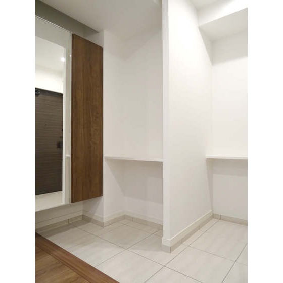 玄関　ただいまからの眺めはいかがですか