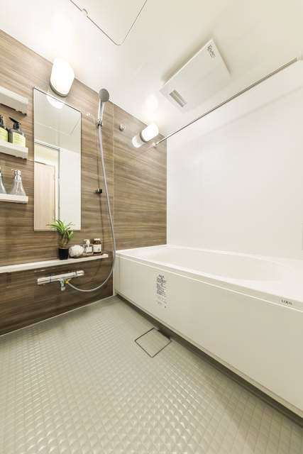 バス・シャワールーム