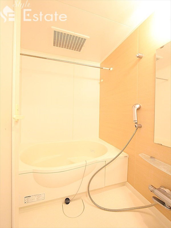 バス・シャワールーム　バスルーム