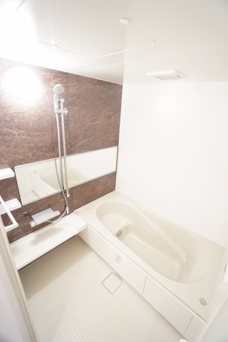 バス・シャワールーム　※同タイプの写真です。