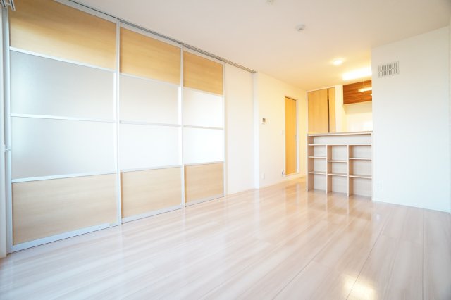 居室・リビング　※同タイプの写真です。