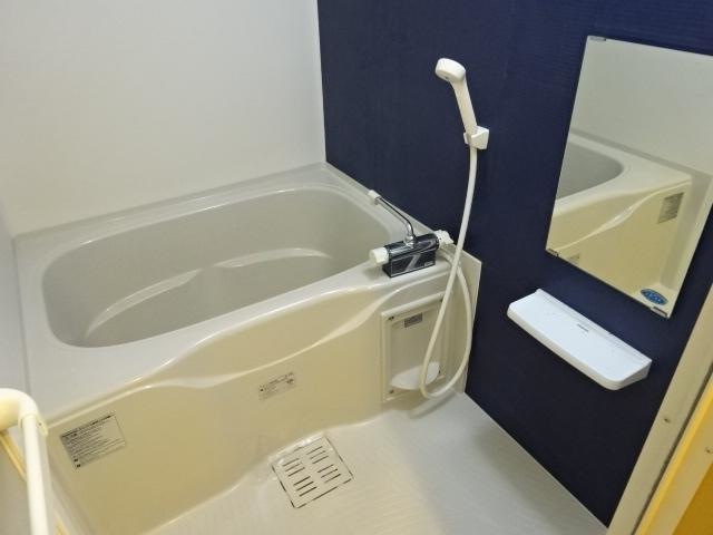 バス・シャワールーム　浴室換気乾燥機