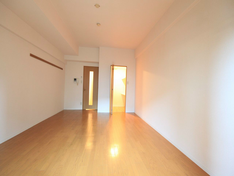 居室・リビング　洋室11.1帖　ウォークインクローゼット（収納充実してます）