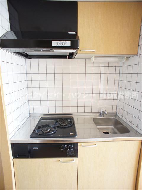 キッチン　同タイプのお写真となります。