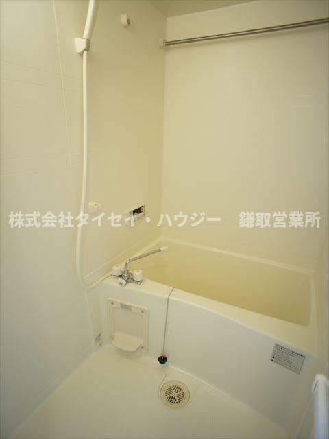 バス・シャワールーム　同タイプのお写真となります。