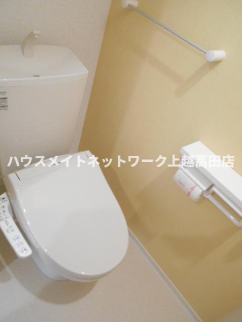 トイレ　温水洗浄暖房便座