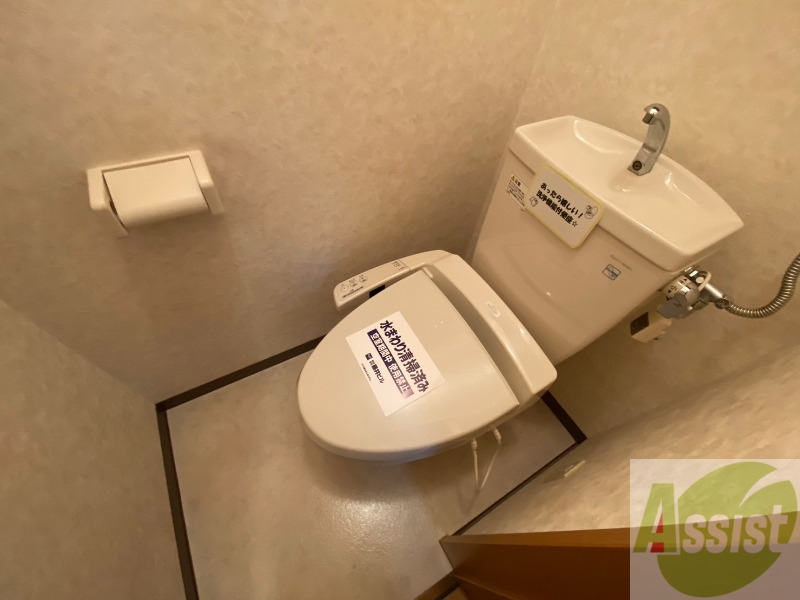 トイレ　トイレです。ウォシュレット付を探している方、おすすめです。