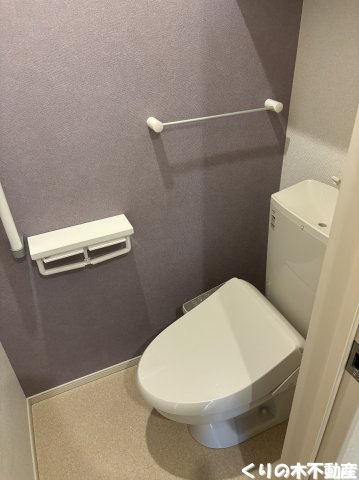 トイレ　反転タイプのお部屋です（現況を優先します）