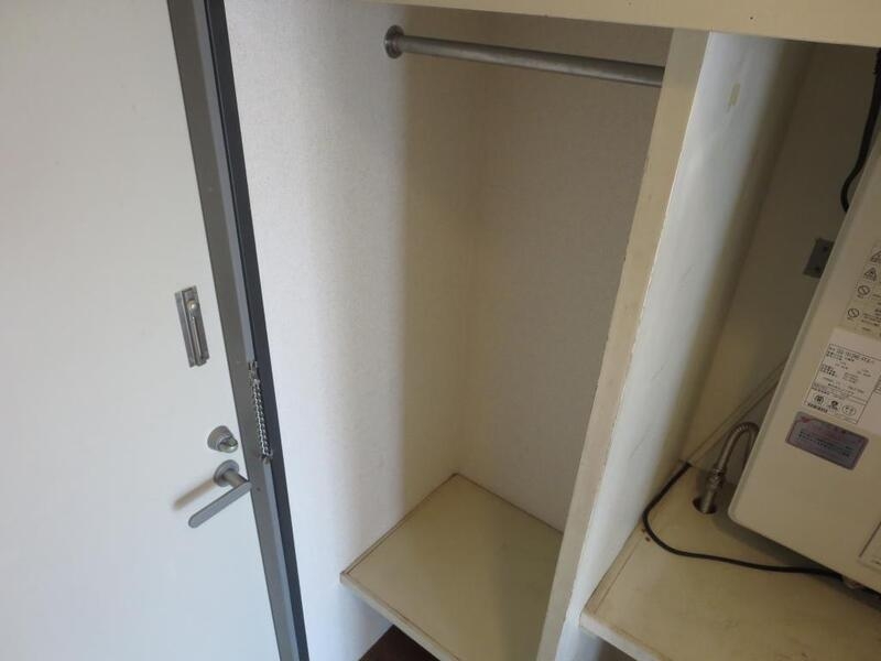 収納　玄関横の収納です。靴を入れる事もできますね