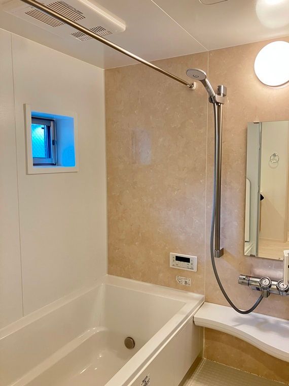 バス・シャワールーム