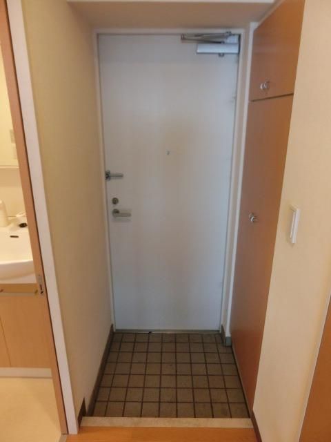 玄関　シューズボックス完備です