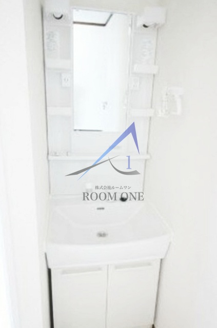 洗面設備　独立洗面台です。