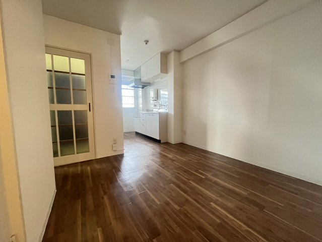 居室・リビング　居間です