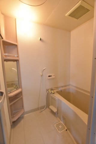 バス・シャワールーム　別号室の画像です。ご参考下さい