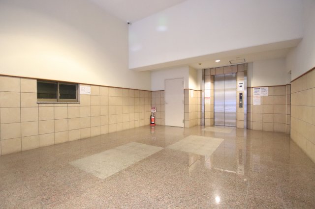 ロビー　落ち着いたロビーです