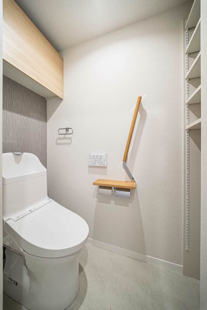 トイレ　トイレ