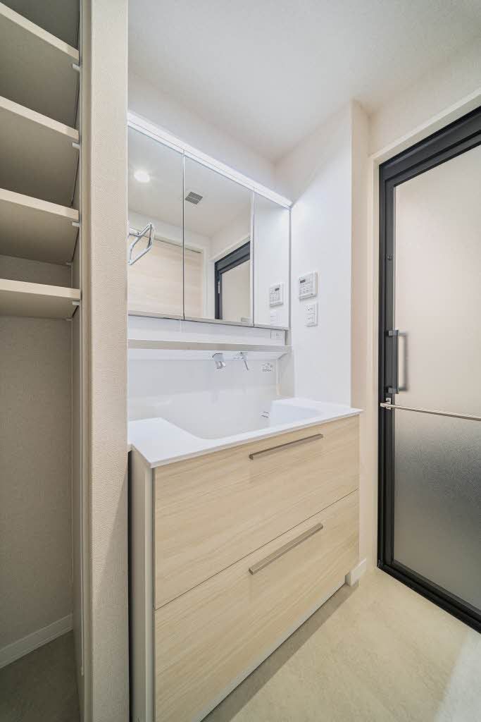 洗面設備　洗面化粧台